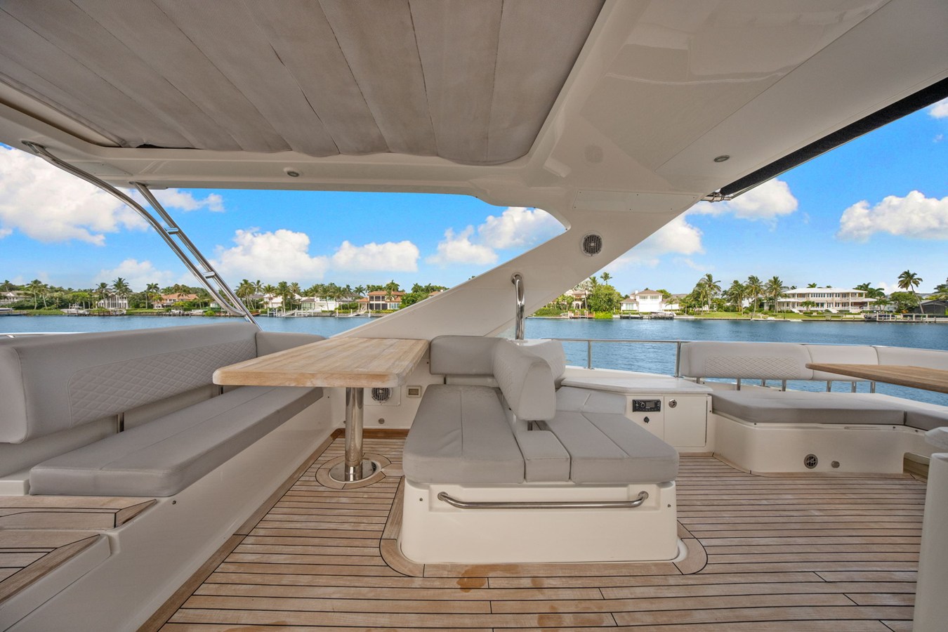 2018 Sea Ray L650 Fly 73