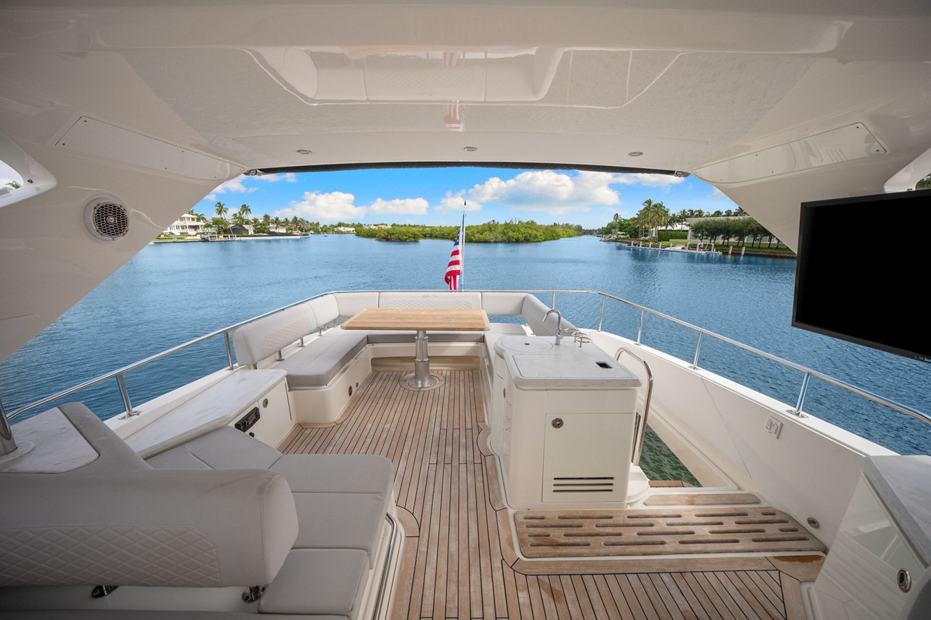 2018 Sea Ray L650 Fly 74