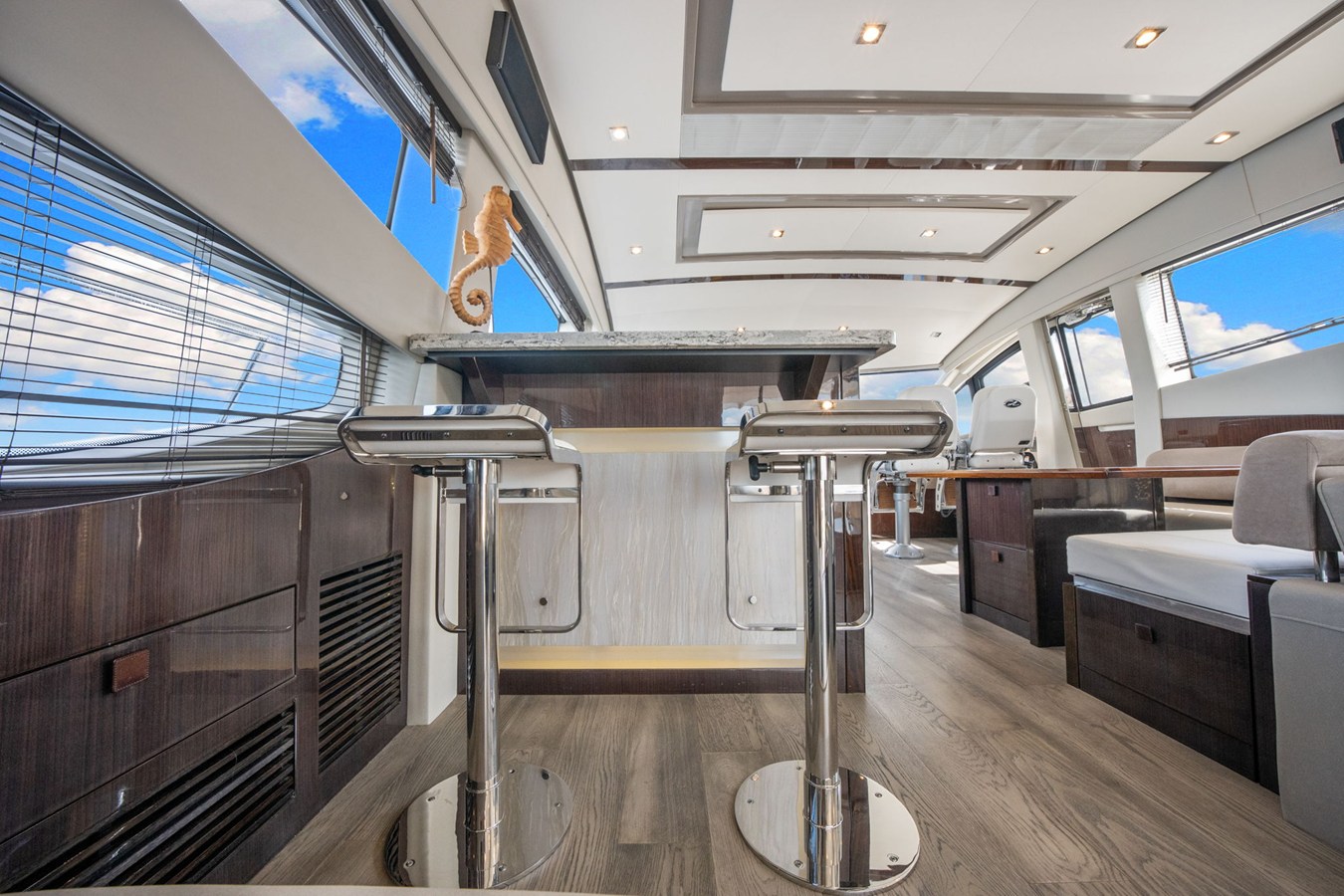 2018 Sea Ray L650 Fly 84