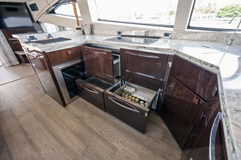 2018 Sea Ray L650 Fly 30