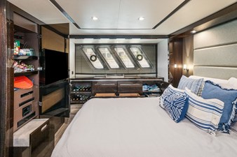 2018 Sea Ray L650 Fly 45