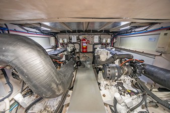 2018 Sea Ray L650 Fly 87