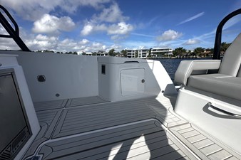 Cruisers Yachts 38 VTR 24 2026 Cruisers Yachts 38 VTR 25
