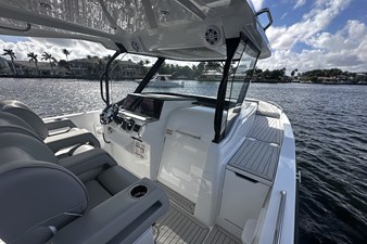 Cruisers Yachts 38 VTR 35 2026 Cruisers Yachts 38 VTR 36