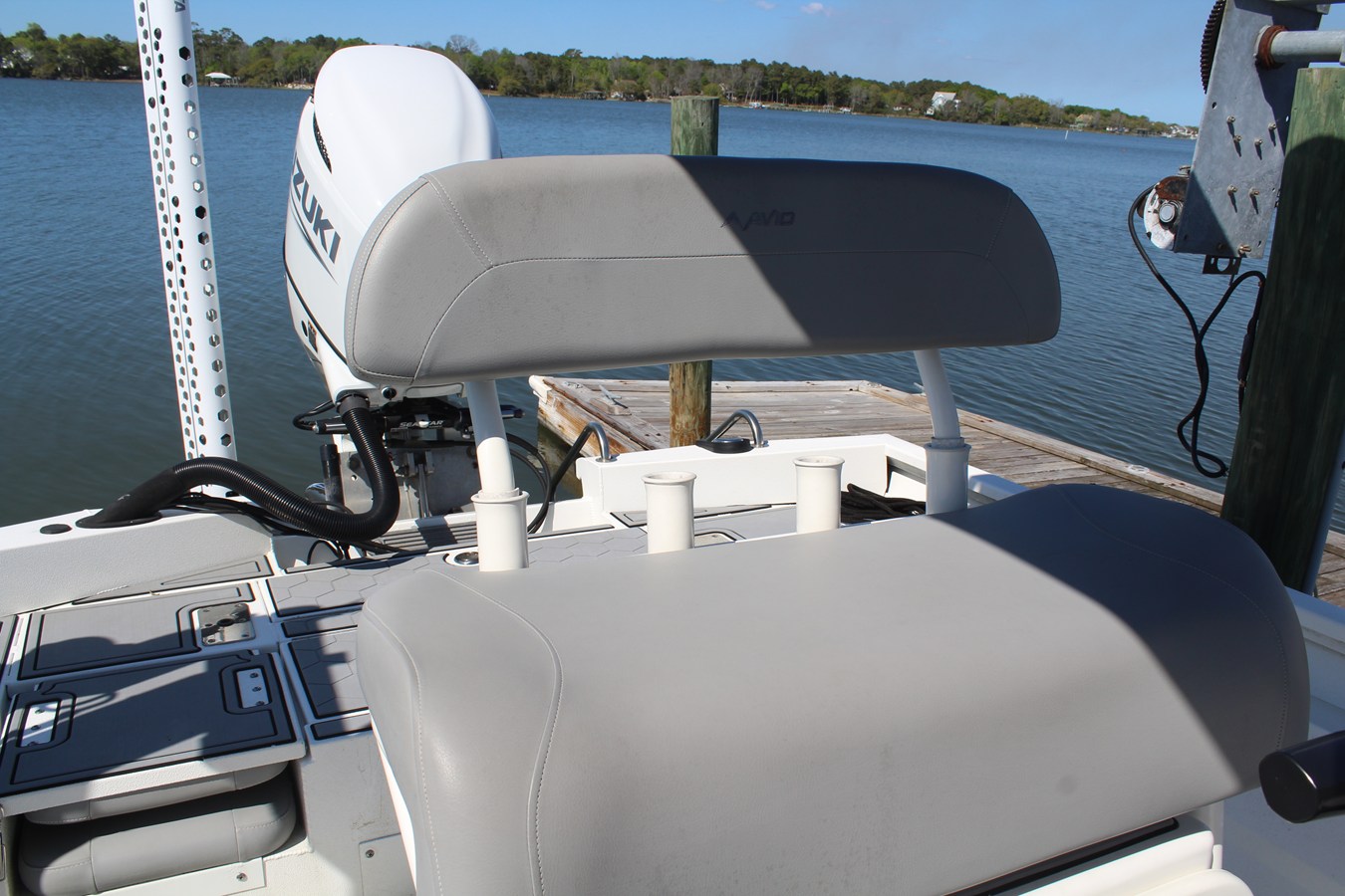 2022 Avid 23 FS MAG 11