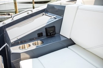 Cruisers Yachts 38 GLS-OB SB 15 2024 Cruisers Yachts 38 GLS-OB SB 16