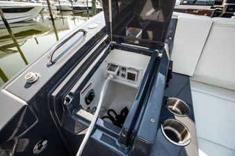 Cruisers Yachts 38 GLS-OB SB 16 2024 Cruisers Yachts 38 GLS-OB SB 17