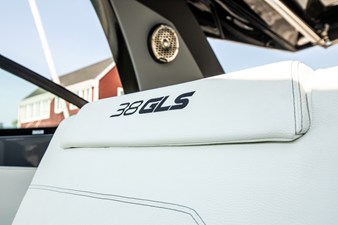 Cruisers Yachts 38 GLS-OB SB 38 2024 Cruisers Yachts 38 GLS-OB SB 39
