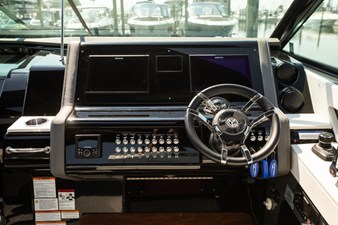 Cruisers Yachts 38 GLS-OB SB 40 2024 Cruisers Yachts 38 GLS-OB SB 41