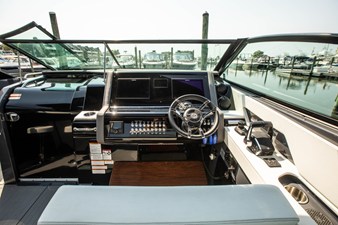Cruisers Yachts 38 GLS-OB SB 53 2024 Cruisers Yachts 38 GLS-OB SB 54