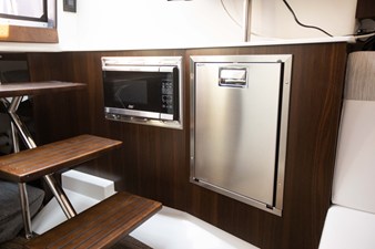 Cruisers Yachts 38 GLS-OB SB 56 2024 Cruisers Yachts 38 GLS-OB SB 57