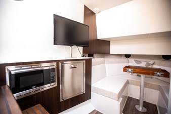 Cruisers Yachts 38 GLS-OB SB 63 2024 Cruisers Yachts 38 GLS-OB SB 64