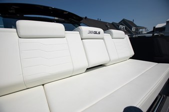 Cruisers Yachts 38 GLS-OB SB 72 2024 Cruisers Yachts 38 GLS-OB SB 73