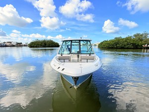 Boston Whaler 330 Vantage 7 2027 Boston Whaler 330 Vantage 8