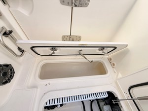 Boston Whaler 330 Vantage 31 2027 Boston Whaler 330 Vantage 32