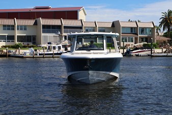 Boston Whaler 350 Realm 4 2027 Boston Whaler 350 Realm 5