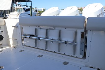 Boston Whaler 350 Realm 16 2027 Boston Whaler 350 Realm 17