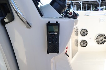 Boston Whaler 350 Realm 36 2027 Boston Whaler 350 Realm 37