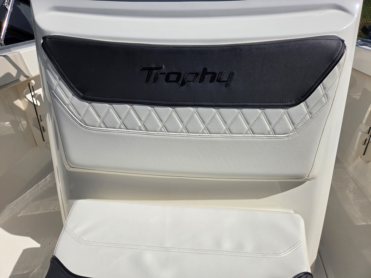 2023 Bayliner TROPHY T20CC 9