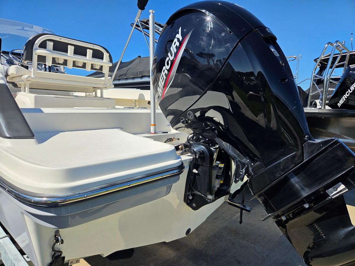 2023 Bayliner TROPHY T20CC 13