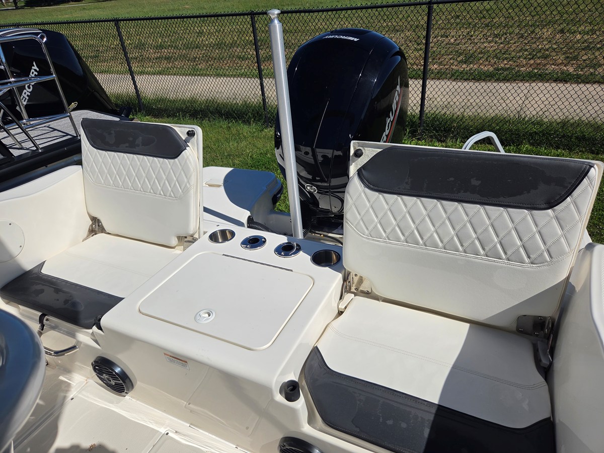 2023 Bayliner TROPHY T20CC 19