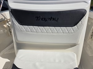 2023 Bayliner TROPHY T20CC 9