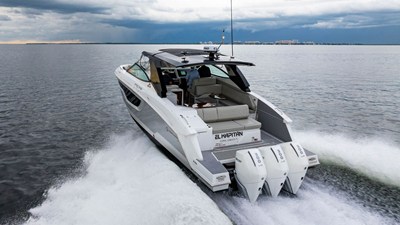 Cruisers Yachts 38 GLS OB 4 2024 Cruisers Yachts 38 GLS OB 5