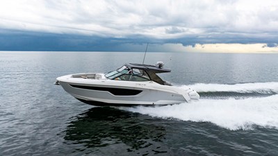 Cruisers Yachts 38 GLS OB 7 2024 Cruisers Yachts 38 GLS OB 8