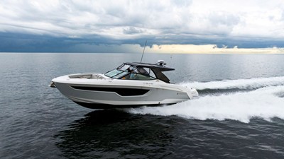 Cruisers Yachts 38 GLS OB 8 2024 Cruisers Yachts 38 GLS OB 9