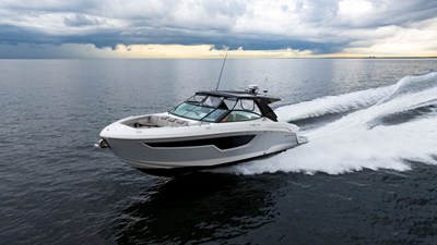 Cruisers Yachts 38 GLS OB 10 2024 Cruisers Yachts 38 GLS OB 11