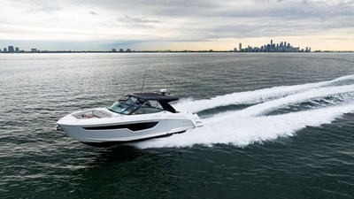 Cruisers Yachts 38 GLS OB 15 2024 Cruisers Yachts 38 GLS OB 16