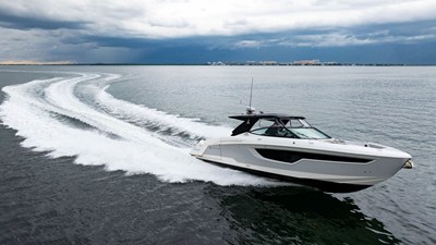 Cruisers Yachts 38 GLS OB 19 2024 Cruisers Yachts 38 GLS OB 20