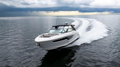 Cruisers Yachts 38 GLS OB 24 2024 Cruisers Yachts 38 GLS OB 25