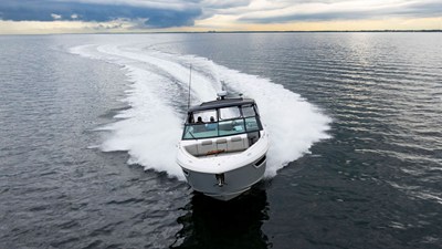 Cruisers Yachts 38 GLS OB 25 2024 Cruisers Yachts 38 GLS OB 26