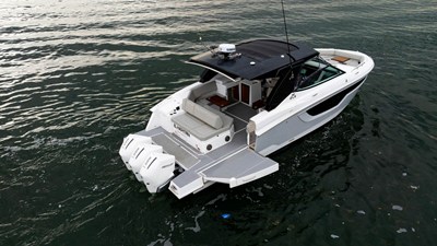 Cruisers Yachts 38 GLS OB 30 2024 Cruisers Yachts 38 GLS OB 31