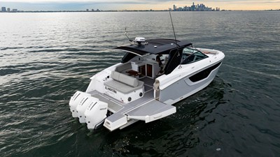 Cruisers Yachts 38 GLS OB 31 2024 Cruisers Yachts 38 GLS OB 32