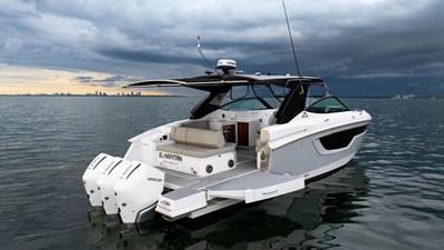Cruisers Yachts 38 GLS OB 35 2024 Cruisers Yachts 38 GLS OB 36