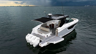 Cruisers Yachts 38 GLS OB 36 2024 Cruisers Yachts 38 GLS OB 37