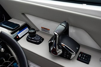 Cruisers Yachts 38 GLS OB 54 2024 Cruisers Yachts 38 GLS OB 55