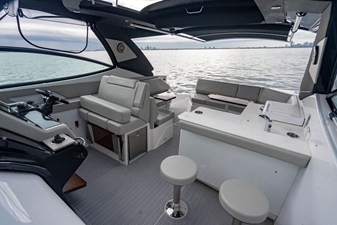 Cruisers Yachts 38 GLS OB 56 2024 Cruisers Yachts 38 GLS OB 57