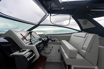 Cruisers Yachts 38 GLS OB 61 2024 Cruisers Yachts 38 GLS OB 62