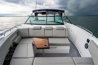 Cruisers Yachts 38 GLS OB 64 2024 Cruisers Yachts 38 GLS OB 65