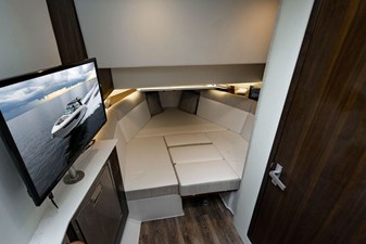 Cruisers Yachts 38 GLS OB 70 2024 Cruisers Yachts 38 GLS OB 71