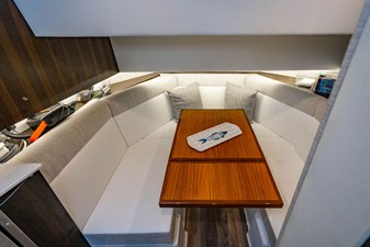 Cruisers Yachts 38 GLS OB 80 2024 Cruisers Yachts 38 GLS OB 81