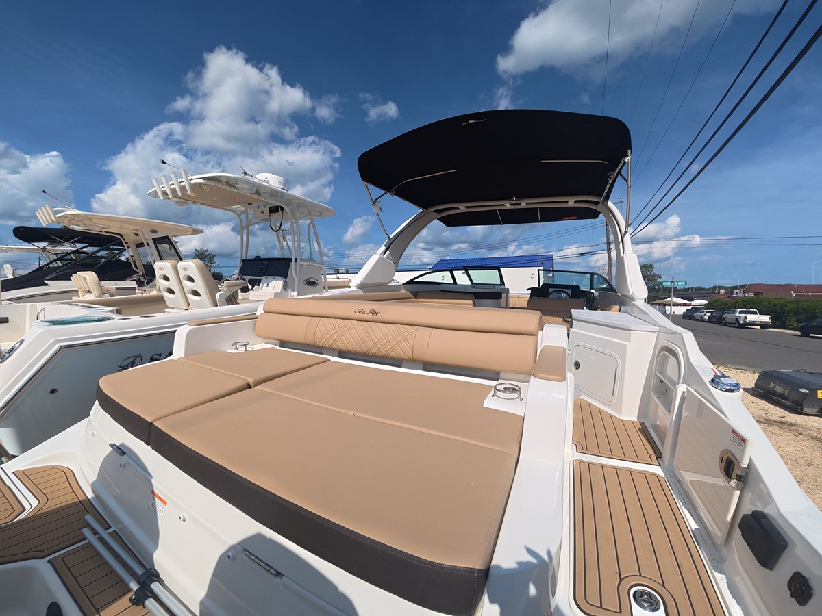 2027 Sea Ray SDX 290 Outboard 5