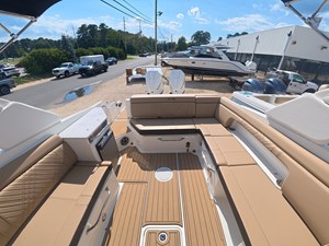 Sea Ray SDX 290 Outboard 5 2027 Sea Ray SDX 290 Outboard 6