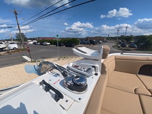 2027 Sea Ray SDX 290 Outboard 25