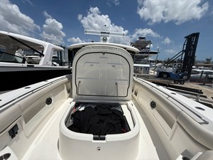 Boston Whaler 380 Outrage 7 2023 Boston Whaler 380 Outrage 8