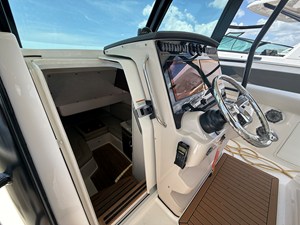 Boston Whaler 380 Outrage 10 2023 Boston Whaler 380 Outrage 11