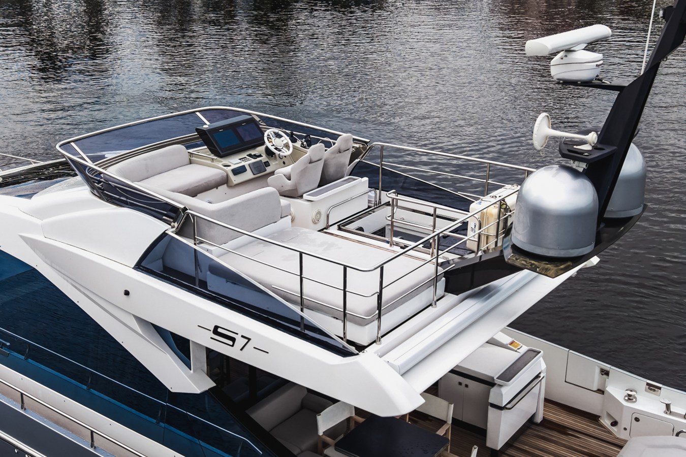 2019 Azimut S7 13